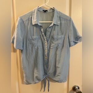 Ann Taylor Cotton/Silk blend Tie Front shirt size M